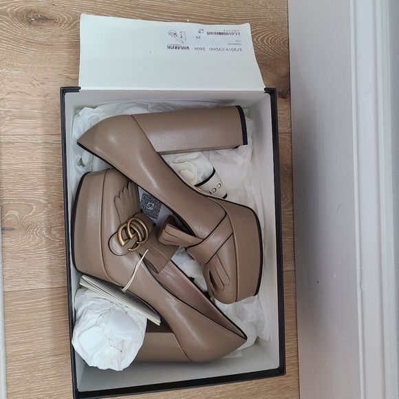 Gucci Marmont GG Platform Fringe Pump - Picture 15 of 16